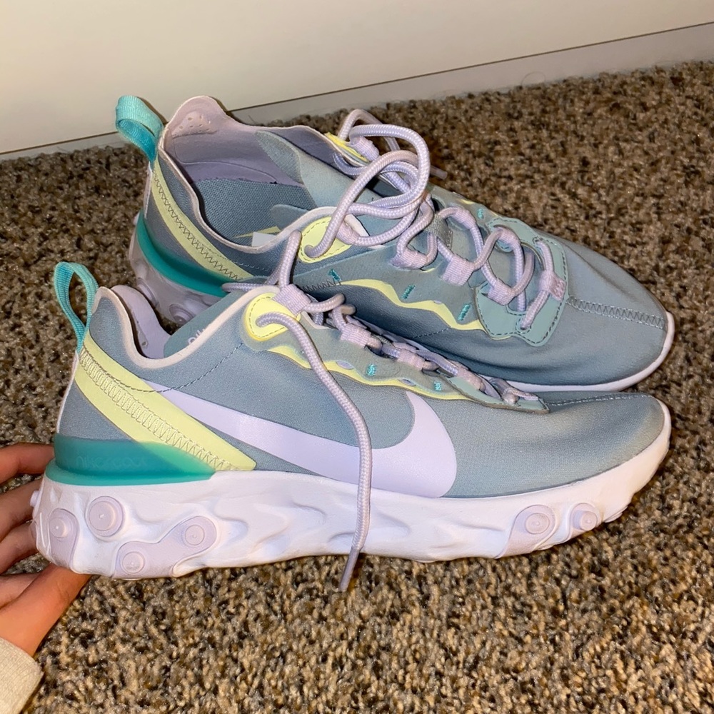Nike React